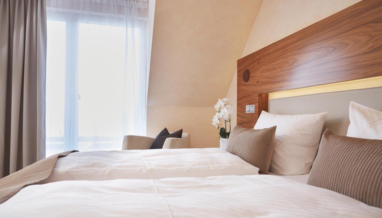 Kluet Hotel Hamelin Bagian luar foto