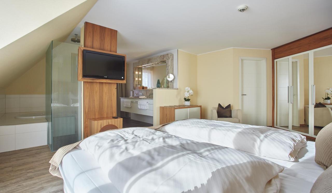 Kluet Hotel Hamelin Bagian luar foto