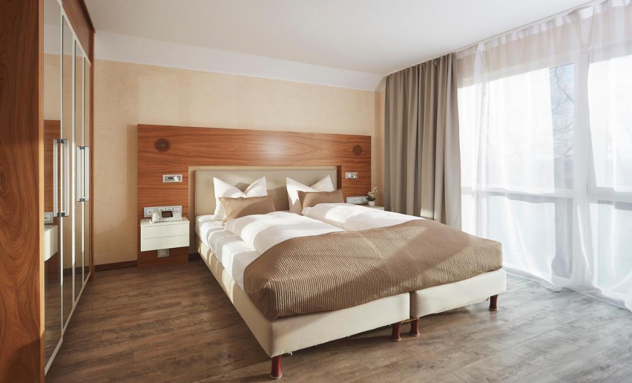 Kluet Hotel Hamelin Bagian luar foto