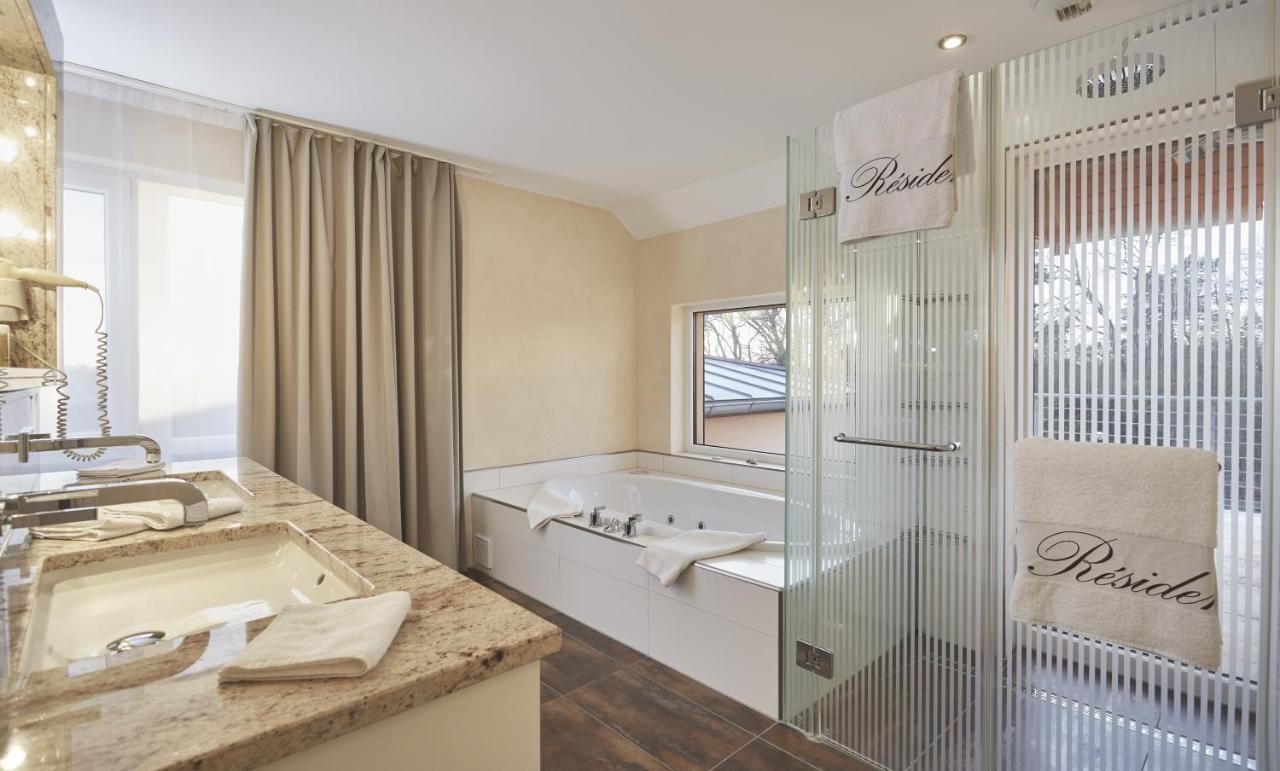 Kluet Hotel Hamelin Bagian luar foto